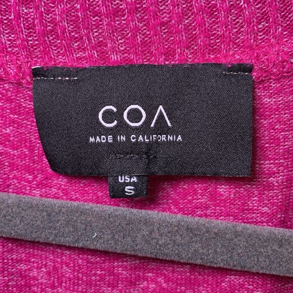 COA for hot pink v-neck lightweight sweater size small - Picture 2 of 7